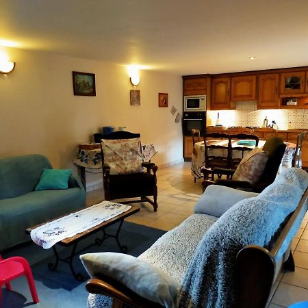 La Petite Maison Bleue Lopérec Εξωτερικό φωτογραφία