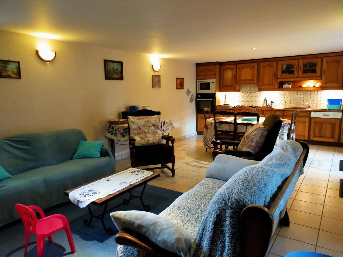 La Petite Maison Bleue Lopérec Εξωτερικό φωτογραφία